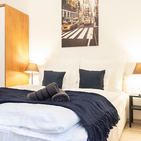 Momo Luxury Apartments Budapest Opera Luaran gambar